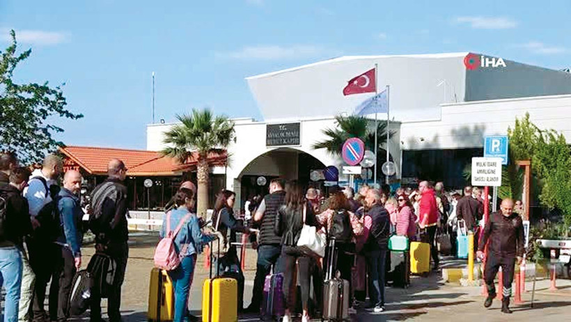 Turizm sezonu değil adeta çöküş sezonu - Resim : 1