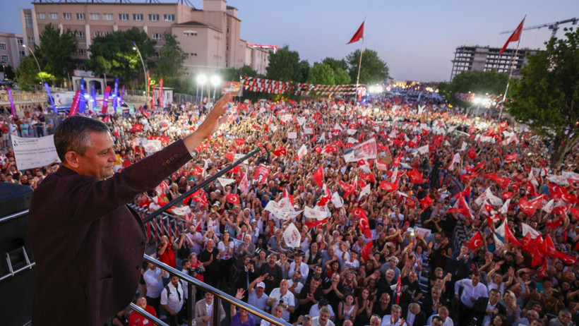 Kurultay davası öncesi CHP, İstanbul'da on binlerle alanda - Resim : 3