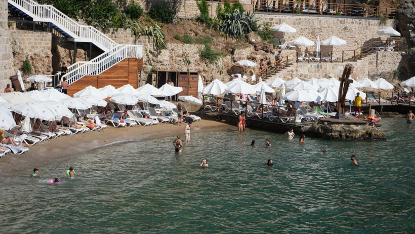Tartışmalı plajın tuvalet ücreti de tepki çekti - Resim : 2