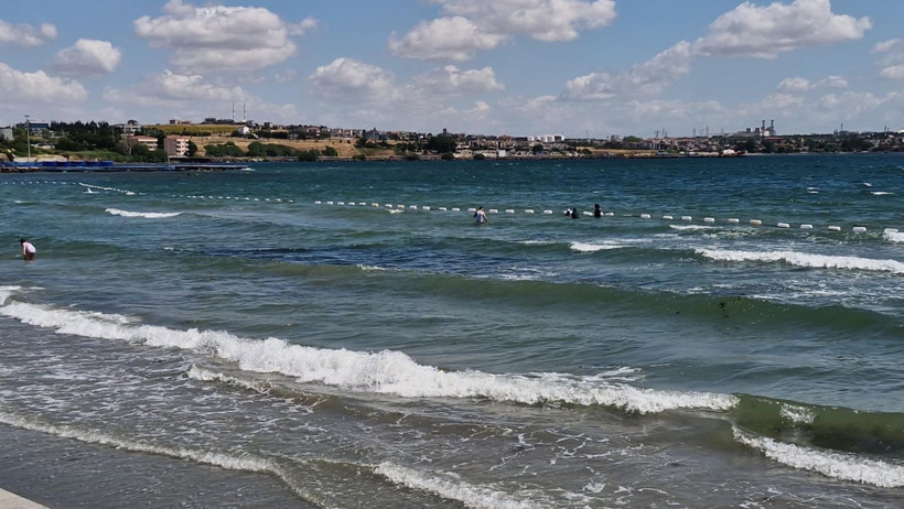 Meteoroloji uyardı, denize girmek yasaklandı - Resim: 1