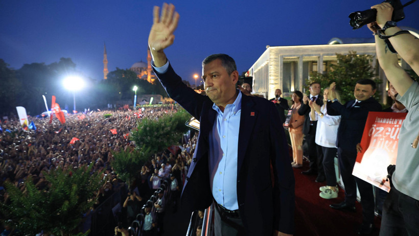 CHP, operasyonun 100. gününde bir kez daha Saraçhane'deydi - Resim : 2