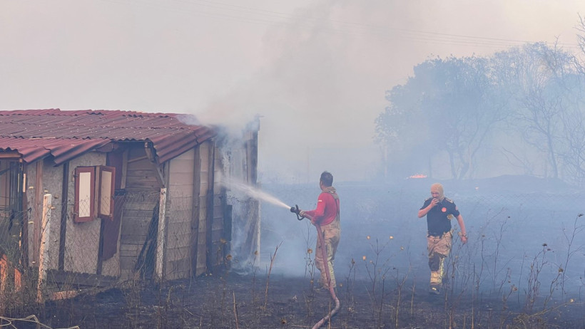 Silivri yangını söndürüldü: Bir kişi gözaltında - Resim : 2