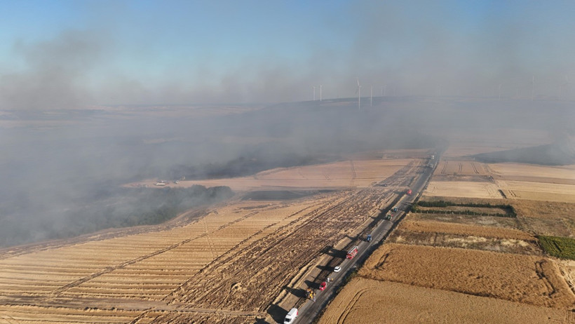 Silivri yangını söndürüldü: Bir kişi gözaltında - Resim : 5