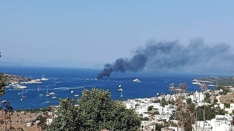 Bodrum'da tekne yangını korkuttu - Resim : 2