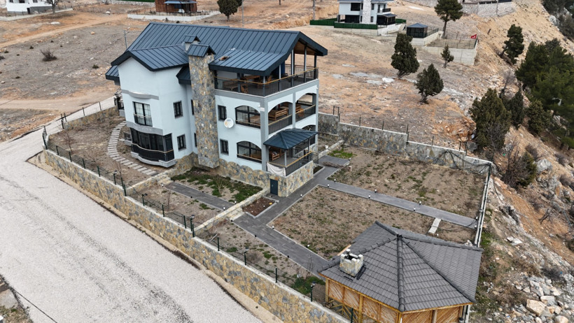 Belediye evleri drone ile tek tek çekti, gelirini 15 kat artırdı - Resim : 4