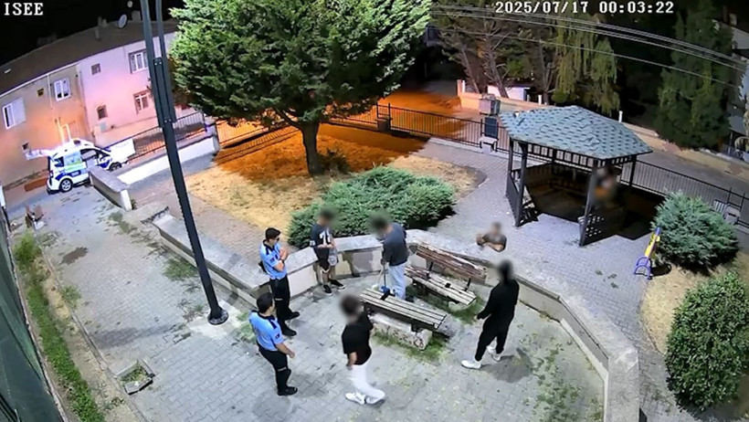 Zabıta affetmedi, ellerine süpürgeyi verdi - Resim : 3