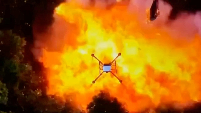 Yeni savaş patlak verdi: Tayland ve Kamboçya saldırıyor - Resim : 3