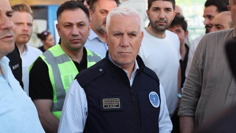 ‘Yangının 6 yerde bir anda başlaması düşündürücü’ - Resim : 1