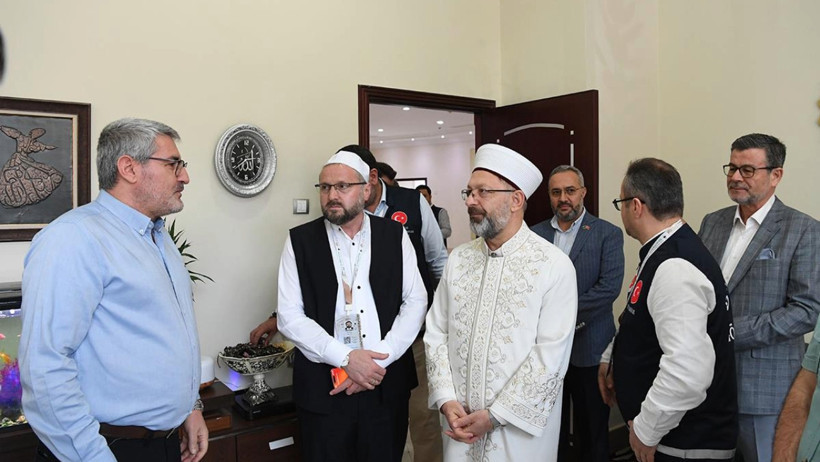 'Mekke Sorumlusu 270 bin dolar rüşvet aldı' iddiası: Diyanet soruşturma başlattı - Resim : 1