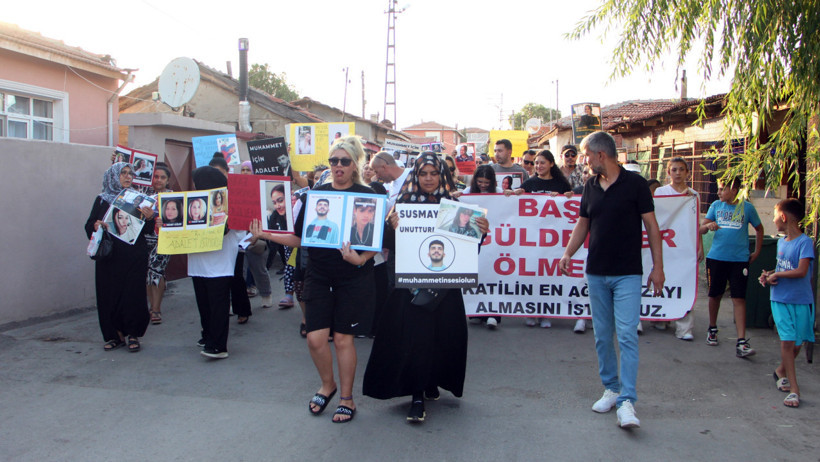 Coni ailesi, katledilen kızları Gülden ve öldürülen tüm çocuklar için yürüdü - Resim : 4