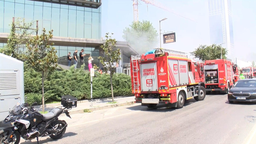 Şişli Tapu Müdürlüğü’nde yangın - Resim : 1