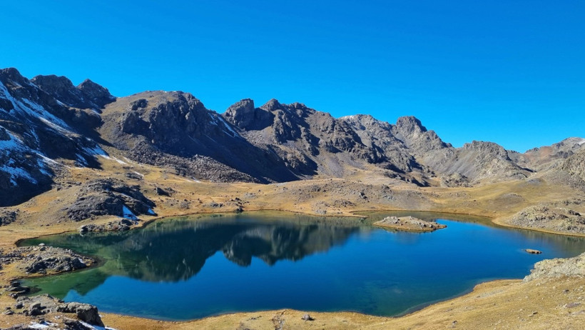 Binlerce metre yükseklikteki göllerde bile plastik var - Resim : 2