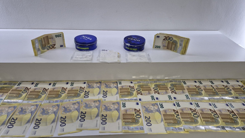 5 milyon TL'lik dövizi çalındı, kendisi de gözaltına alındı - Resim : 1