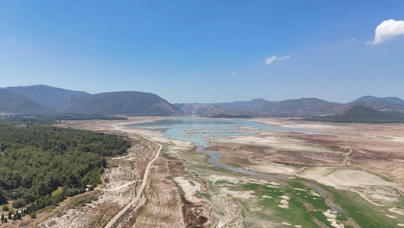 Kuraklık İzmir’i vurdu: Su seviyesi yüzde 8’e geriledi - Resim : 1