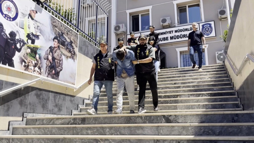 Cinayet zinciri mi? Emine’nin son girdiği evde beş ayrı kan örneği bulundu - Resim : 2