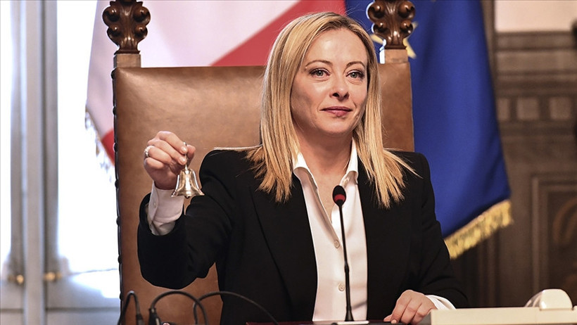 Antik Romalıların bile hayaliydi: Dünyanın en uzun asma köprüsü inşaatına onay - Resim : 1