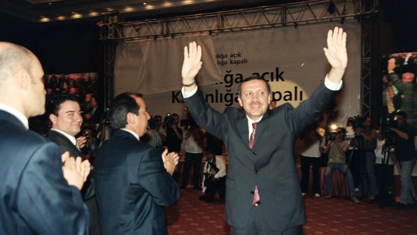 AKP 24 yaşında: Nereden nereye... - Resim : 2
