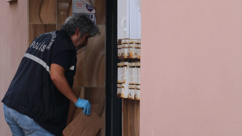 Cezaevinden tahliye olur olmaz bıçakla eski sevgilisinin kapısına dayandı - Resim : 2