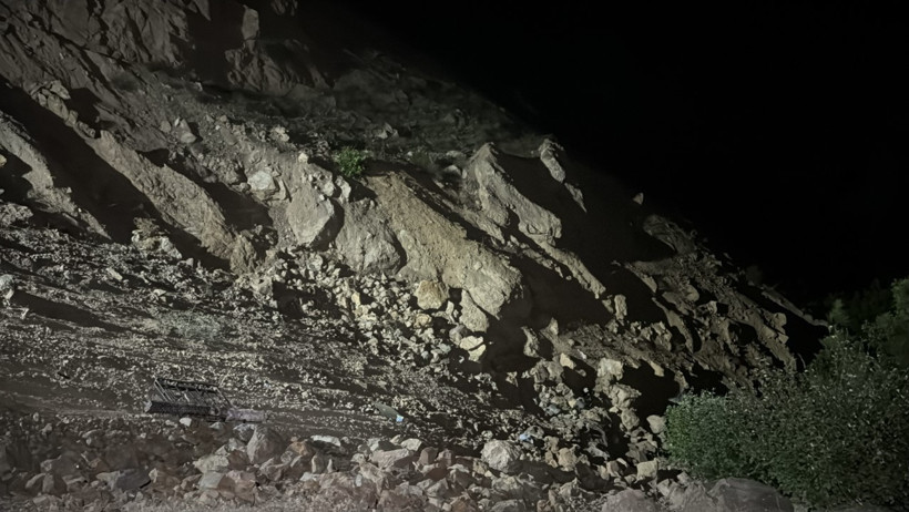 Uçuruma yuvarlanan araçtaki 5 kişi öldü - Resim : 2