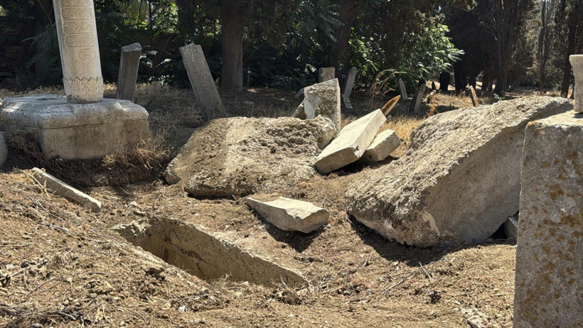 Tarihi mezar defineciler tarafından tahrip edildi - Resim : 3