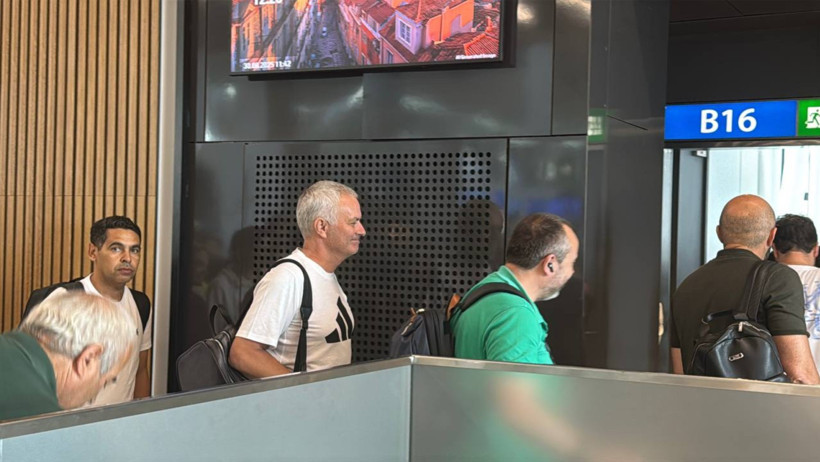 Mourinho, röportaj yapmadan İstanbul'dan ayrıldı: Portekiz'e uçtu - Resim : 2