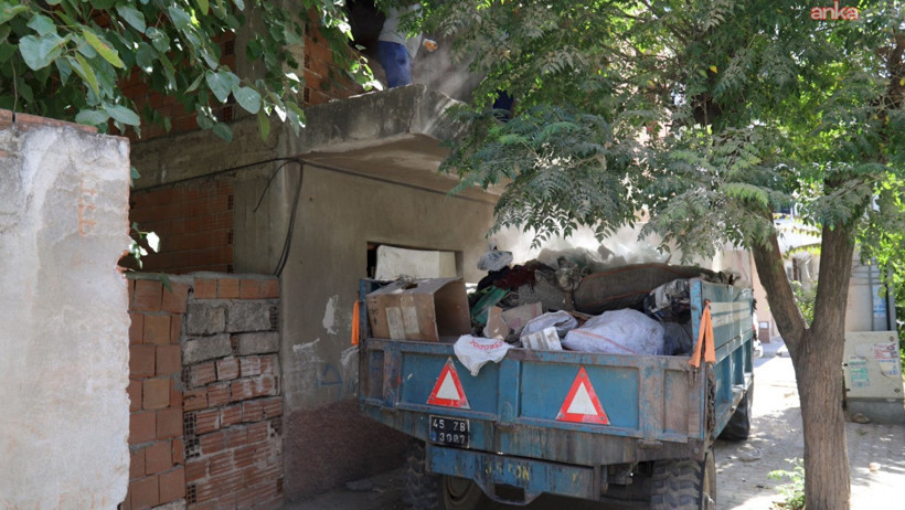 Çöp evin de böylesi: Temizlemek 2 hafta sürdü, 15 traktör dolusu atık çıktı - Resim : 1
