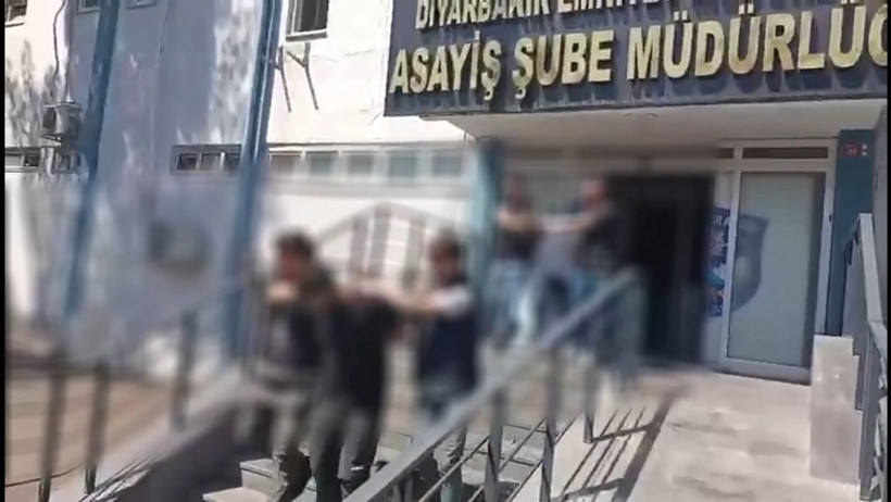 Yoldan geçerken başına kurşun isabet eden Aziz öldü - Resim : 2