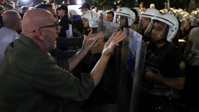 CHP İstanbul binasına polis ablukası - Resim : 5