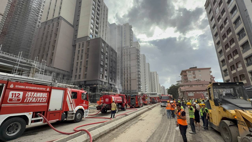 Kadıköy'de 20 katlı rezidansta yangın - Resim : 3