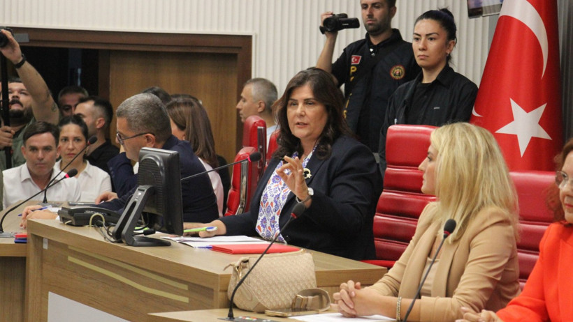 Aydın'da gergin meclis! AKP'ye geçen Çerçioğlu "Bu şekilde yönetemem" diyerek toplantıyı erteledi - Resim : 9