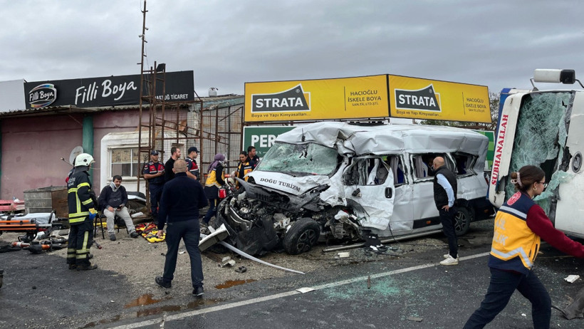 Tekirdağ'da korkunç kaza: 3 ölü, 7 yaralı - Resim : 1