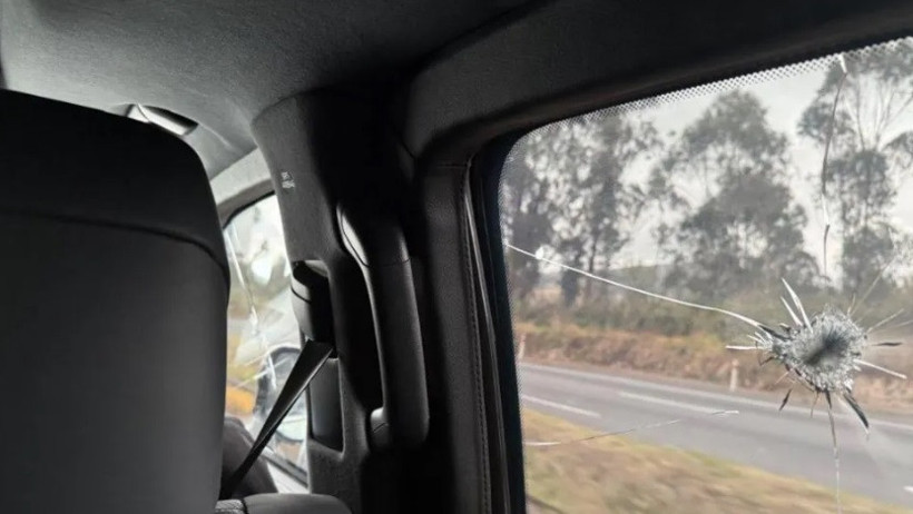 Devlet Başkanı'nın konvoyuna saldırı: Çok sayıda asker rehin alındı - Resim : 1