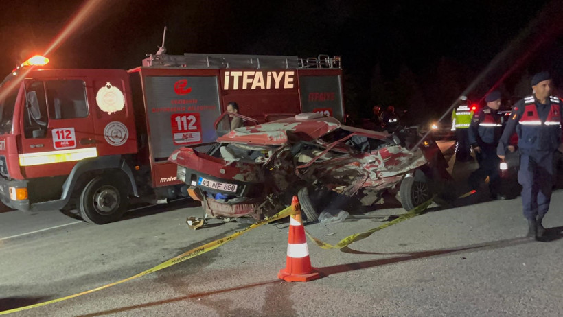 AKP’li vekilin aracı kazaya karıştı: 1 ölü, 4 yaralı - Resim : 1