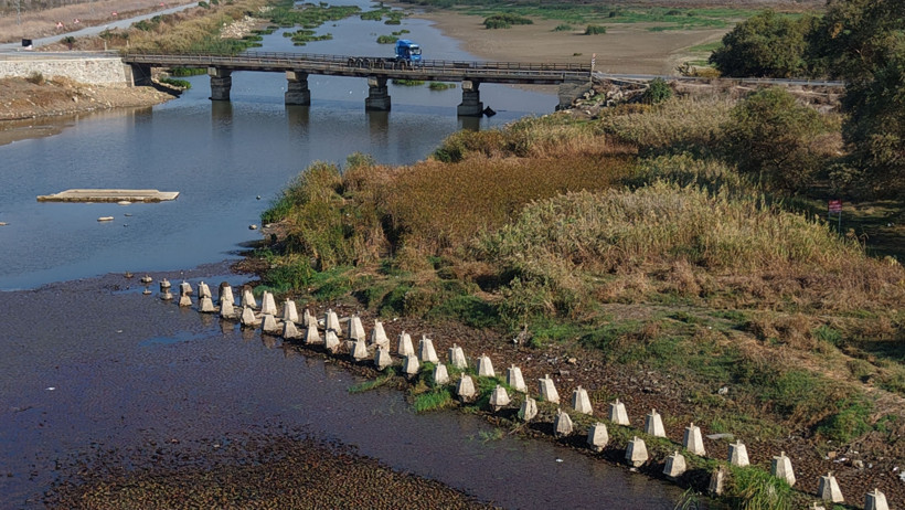 İstanbul barajlarında 10 ayın en düşük seviyesi: Kalıntılar ortaya çıktı - Resim : 2