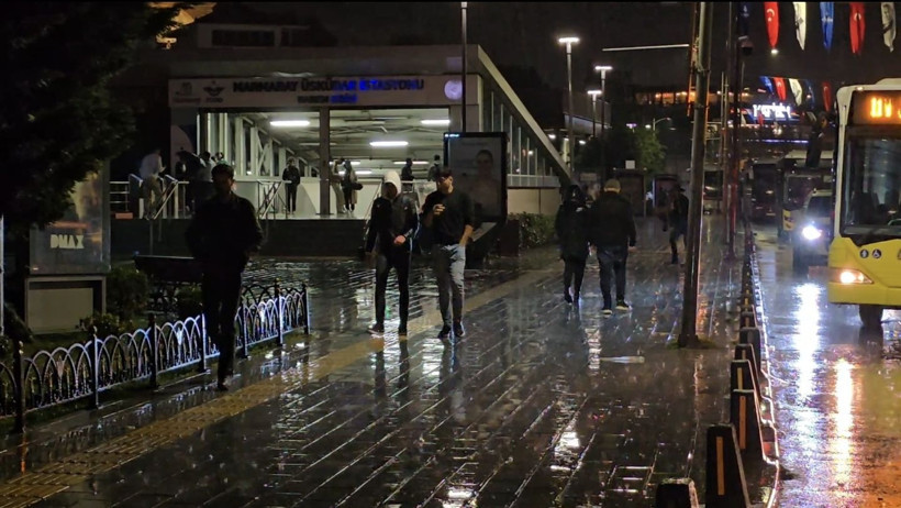 Maltepe ve Üsküdar'da caddeleri su bastı - Resim: 6