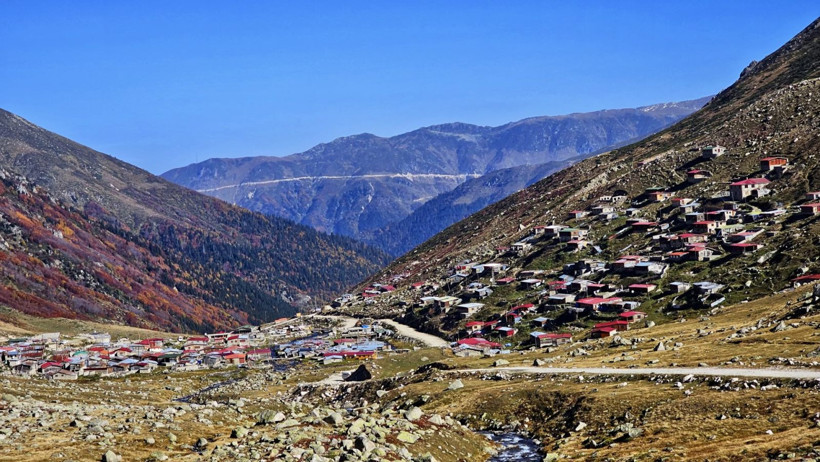 Burası Karadeniz’in İsviçre'si: Sonbaharda görsel şölen sunuyor - Resim: 2