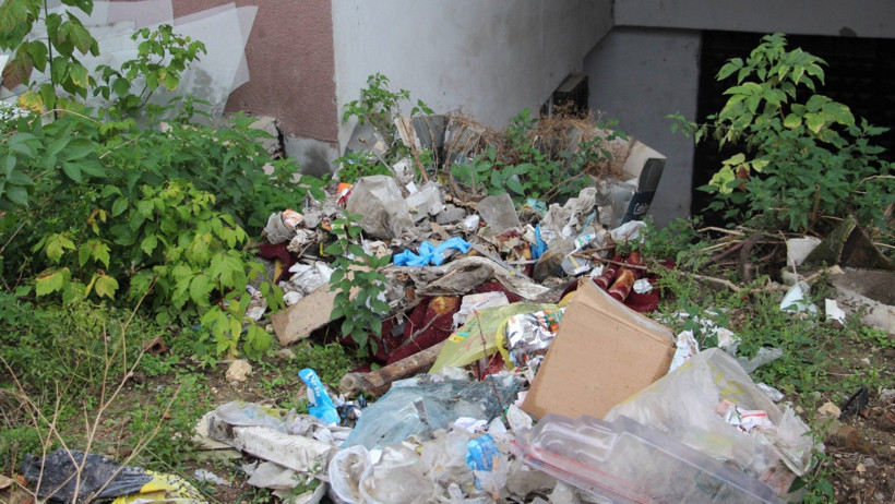 İçi dolu battaniye panik yarattı: Ceset zannettiler - Resim : 1