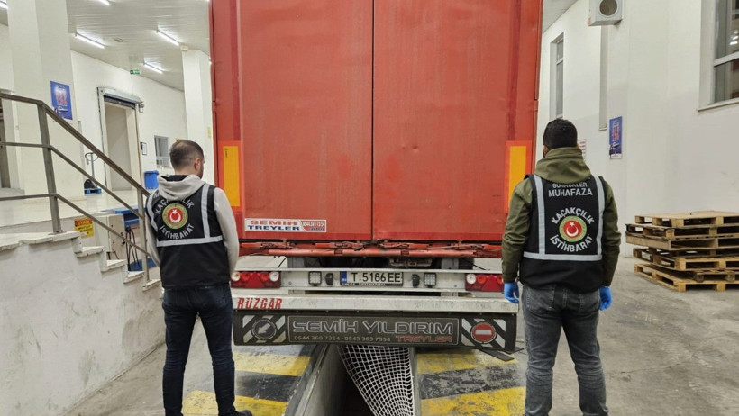 Sahte basın kartıyla 105 kilo esrarı Türkiye’ye sokmaya çalıştılar - Resim : 1