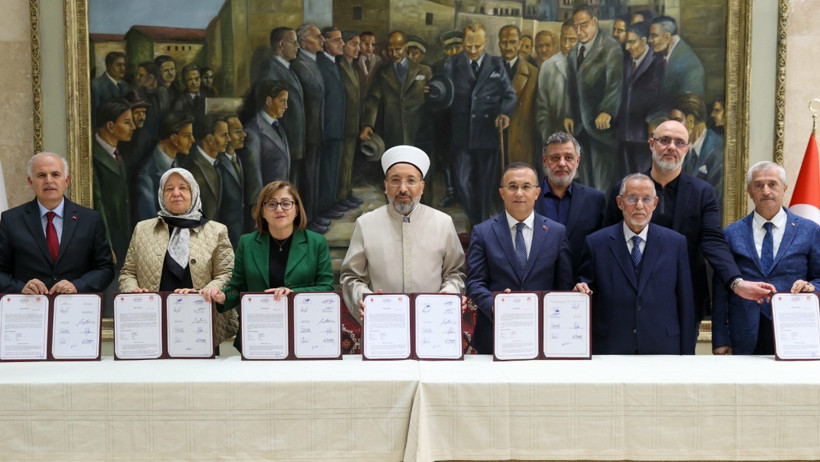 Diyanet İşleri Başkanı açıkladı: Türkiye'deki resmi hafız sayısı - Resim : 1