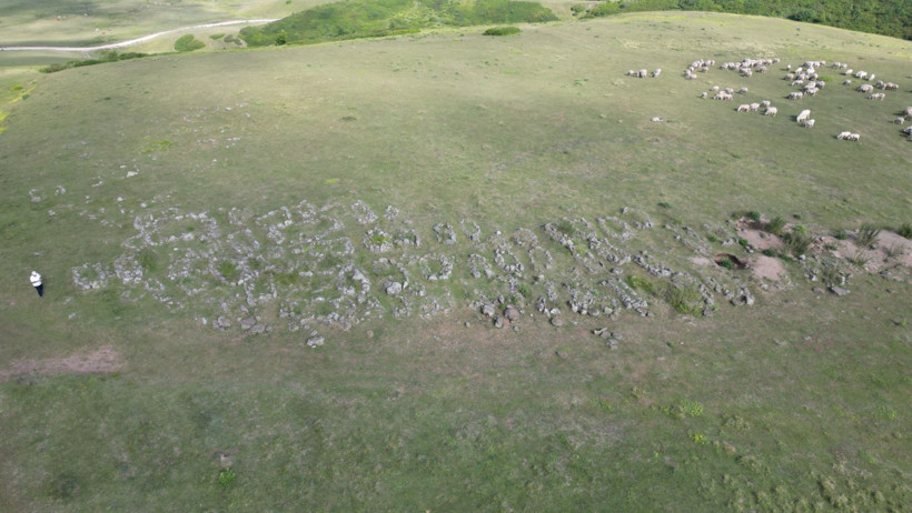 Tuz taşı olarak keçilere yalatılan kayaların sırrı yüzyıllar sonra ortaya çıktı - Resim : 1