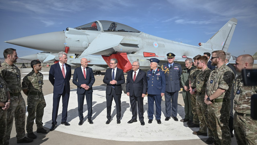 İngiltere Başbakanı Türkiye'de: Erdoğan resmi törenle karşıladı - Resim : 3