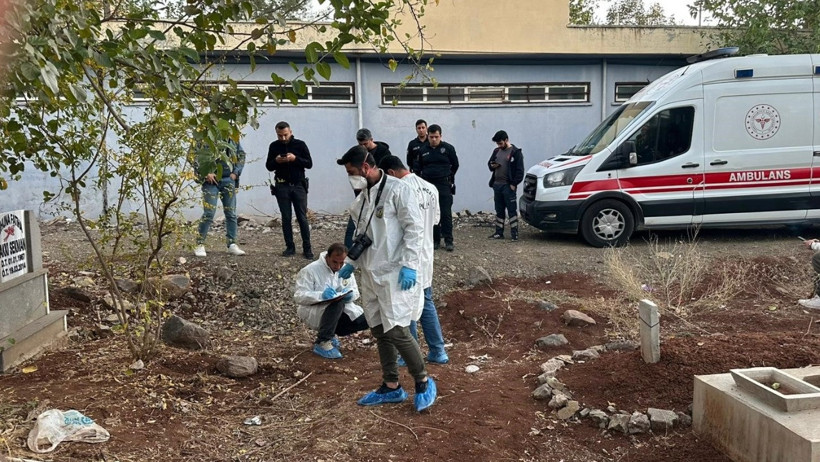 Mezarlıkta bebek cesedi bulundu - Resim : 1