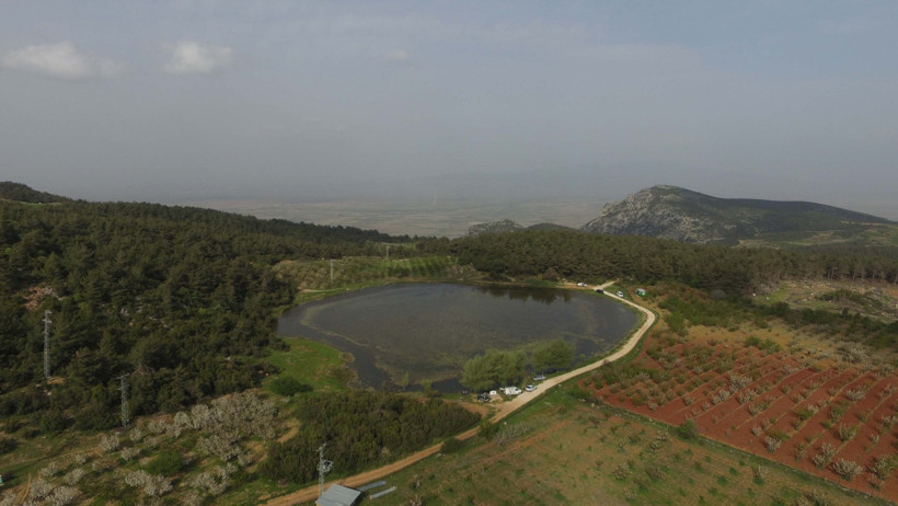 Tankerlerle hayata tutunan göl artık tamamen kurudu - Resim : 2