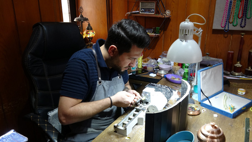 Bu tespihler arabayla takas ediliyor - Resim : 1