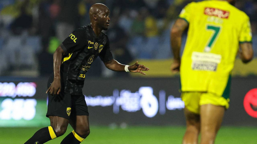 Arabistan'da 8 gollü çılgın maç: Eski Fenerbahçeli Joshua King kabusu yaşadı - Resim : 1