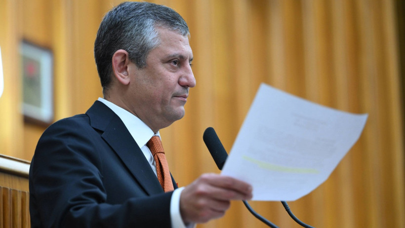 Özgür Özel: Bugünkü genel başkan olarak özür diliyorum - Resim : 2