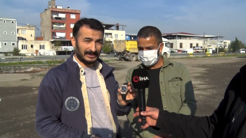 Çöp çöp dolaşıyorlar, bazen servet buluyorlar: İnternetten baktık, 800 bin TL - Resim : 1