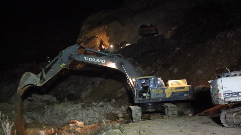 Taş ocağında göçük: İşçinin cesedine ulaşıldı - Resim : 1