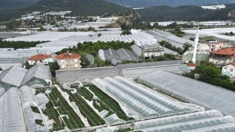 Antalya’da sağanak fırtınaya döndü: Ceviz büyüklüğünde dolu yağdı - Resim : 3
