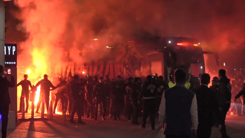 Taraftar istedi, Osimhen kırmadı: Kocaeli'de Galatasaray bayramı - Resim : 1